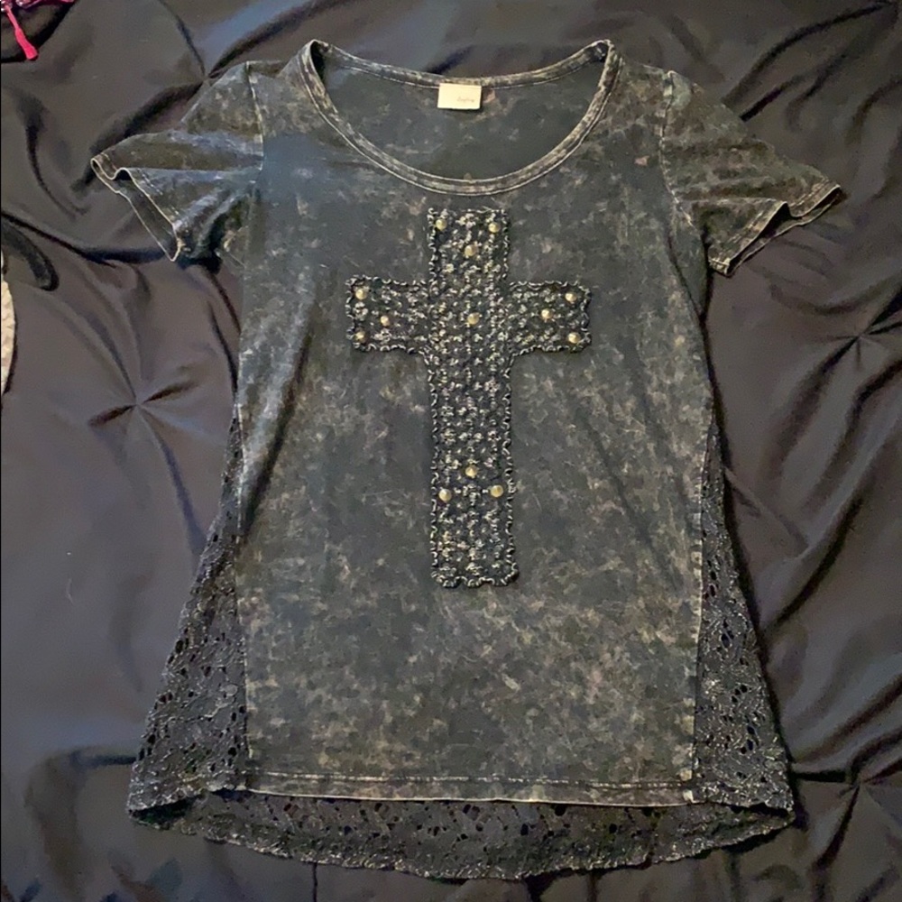 black, short sleeve t-shirt from Buckle